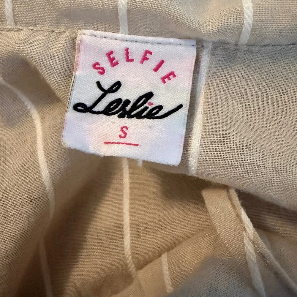 Selfie Leslie Tan White Striped Ruffle Romper Small Cotton Sleeveless Playsuit